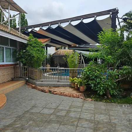 Separate House With Swimming Pool Chiang Mai Exterior photo