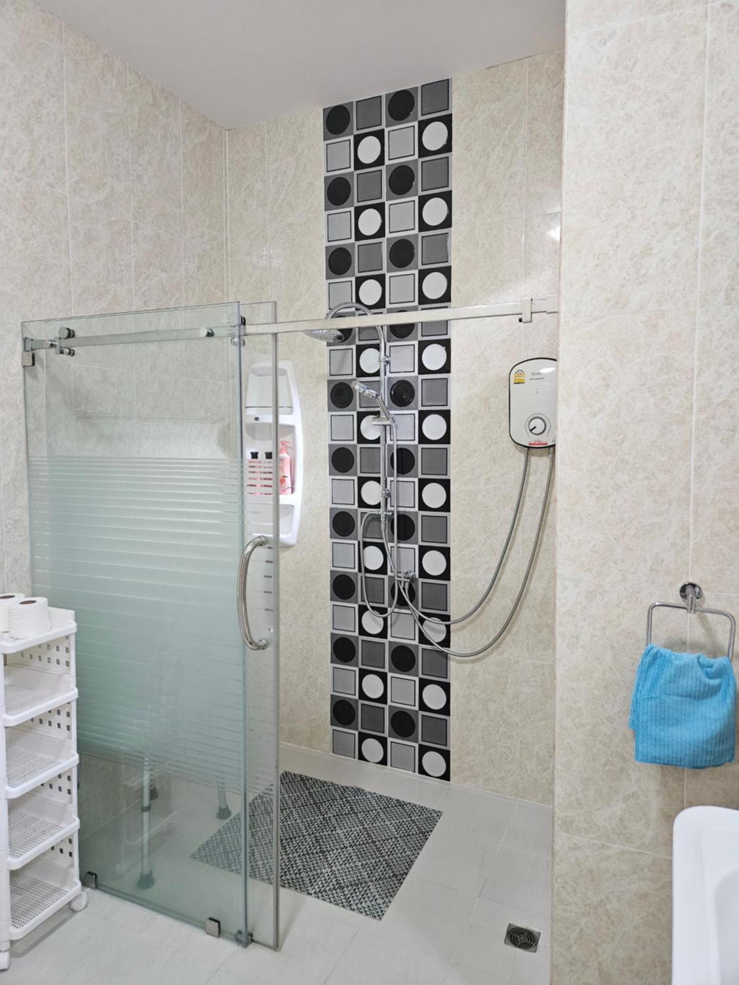 Separate House With Swimming Pool Вилла *